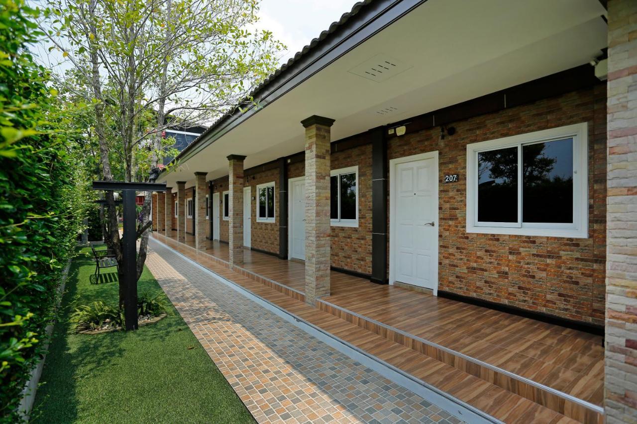 The Vega Resort Chonburi Exteriör bild