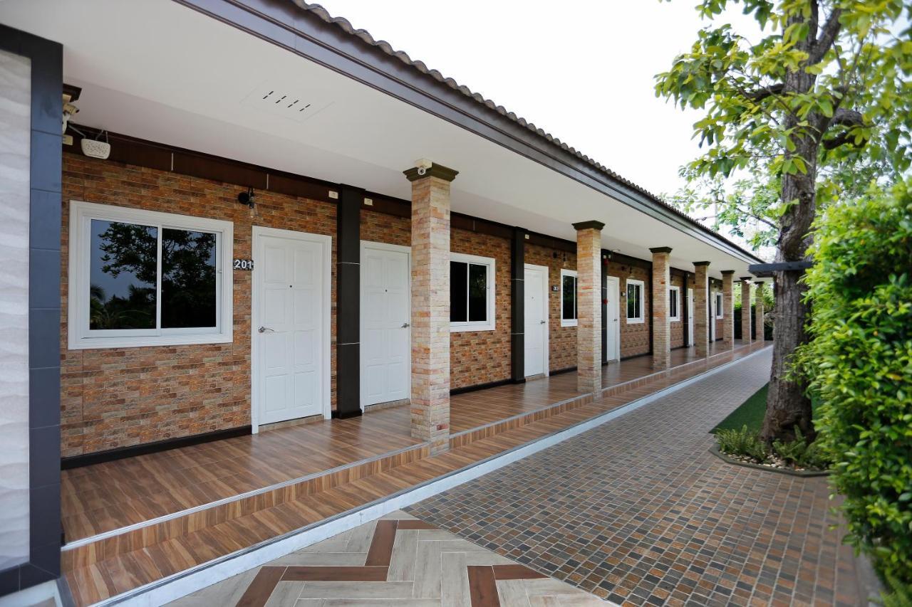 The Vega Resort Chonburi Exteriör bild