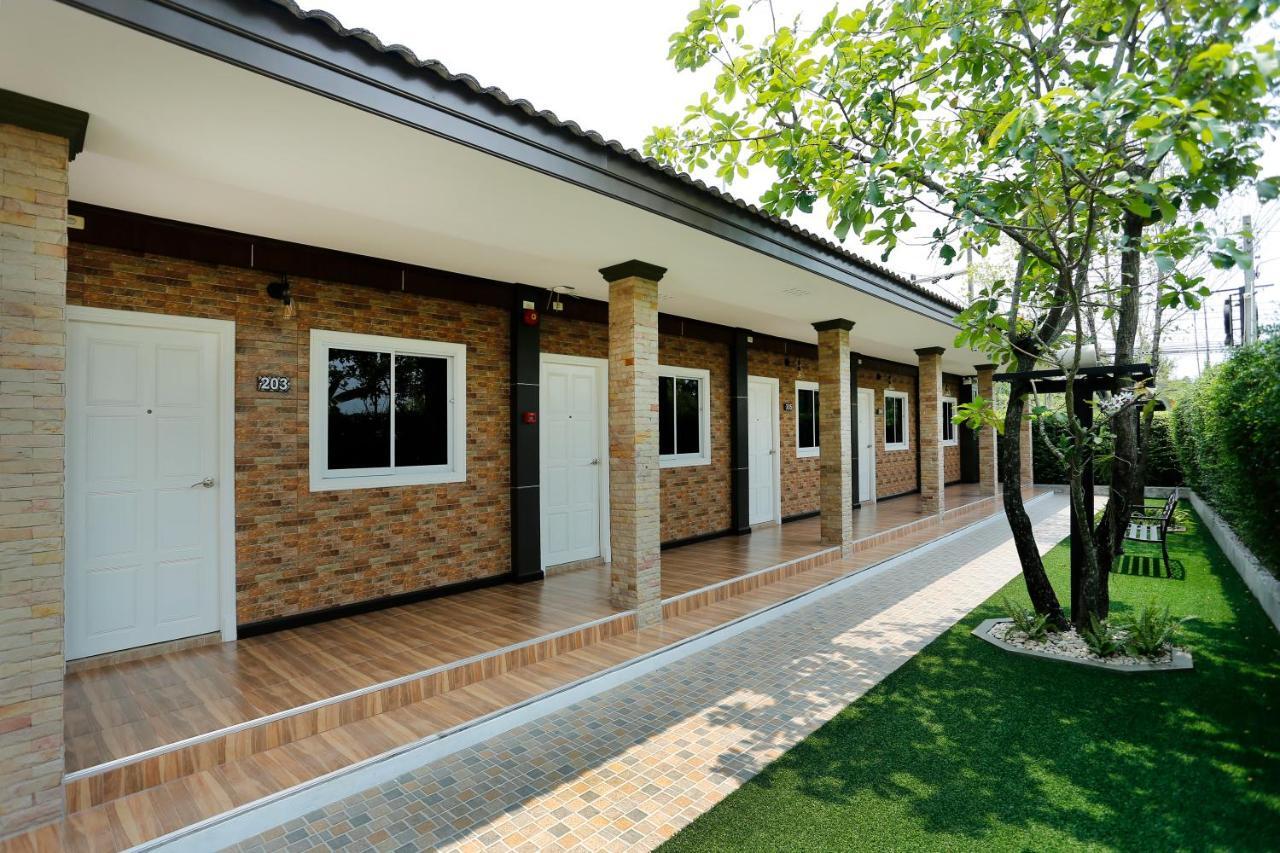 The Vega Resort Chonburi Exteriör bild